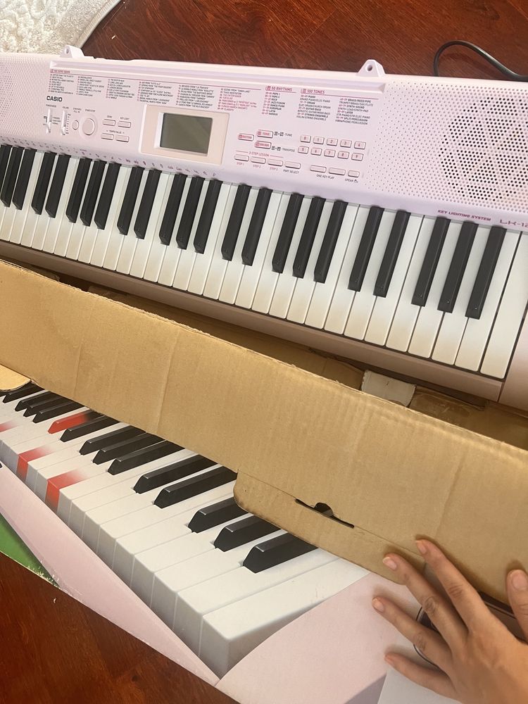 Синтезатор Casio