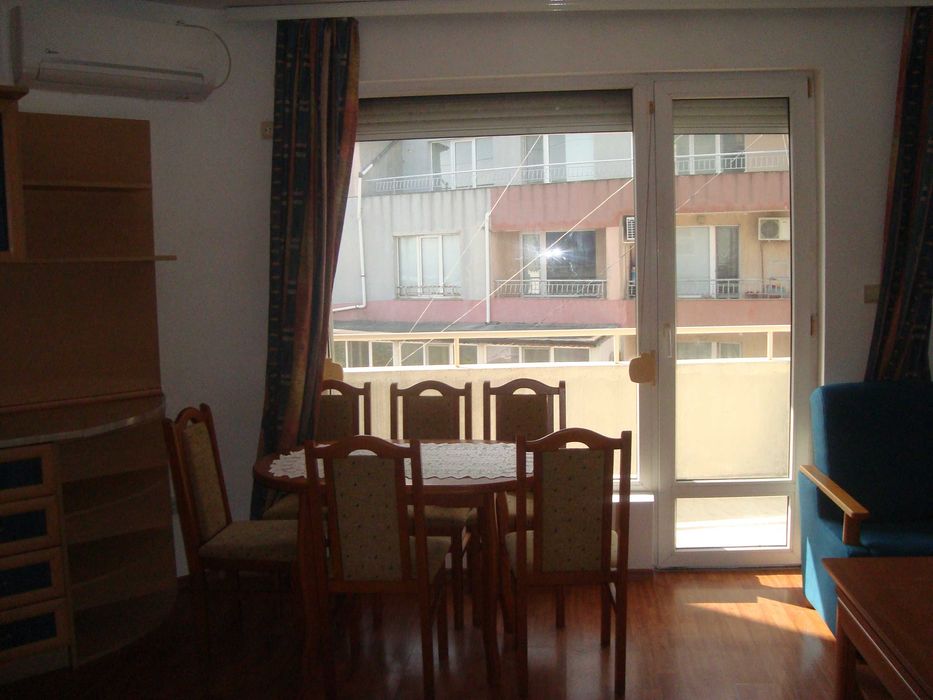 Дава се под наем Едностаен апартамент в Бургас, Меден рудник - зона А - 47 кв.м за 260.1 € - Снимка #4