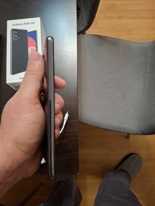 Samsung A52s 5G .