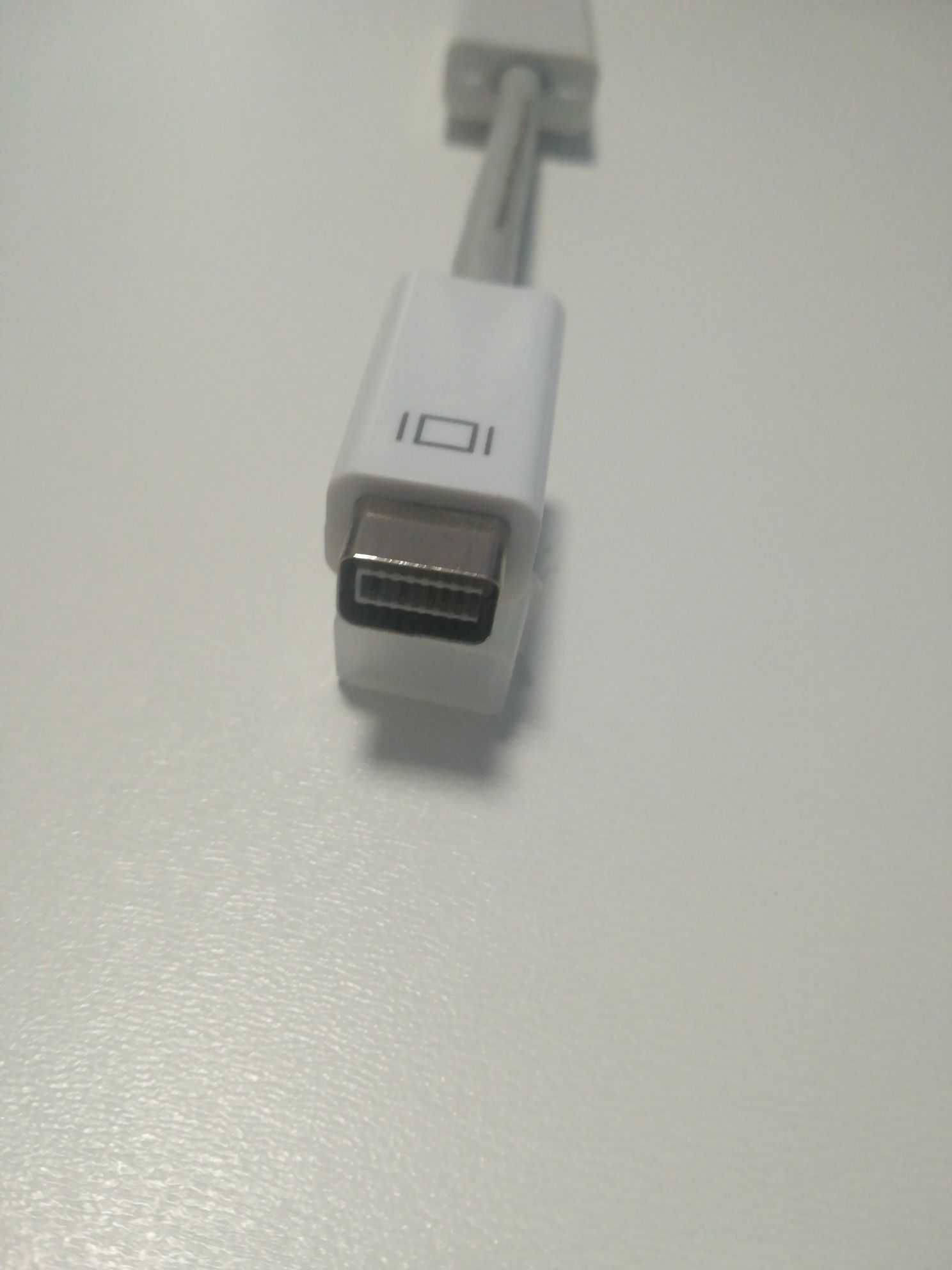 Adaptoare HDMI pentru macbook