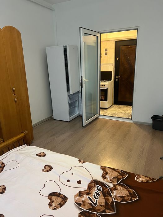 Garsoniera de închiriat