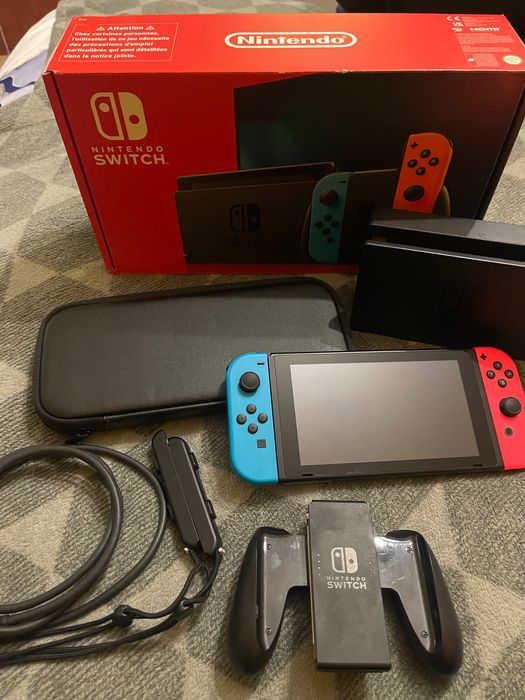 Nintendo switch ( пълен комплект)