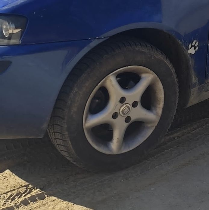 Vând set jante Fiat Punto   600 lei