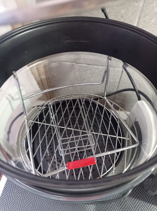 Vând oală  ptr gătit cu abur