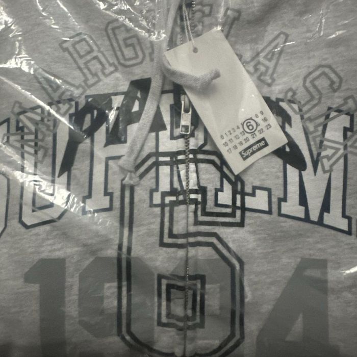 Зипка Supreme MM6