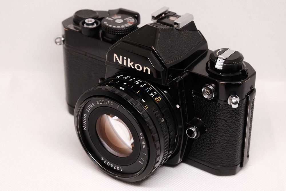 Nikon FM cu Nikkor 50/1.8 pancake