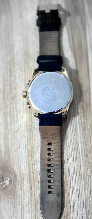 Ceas de vanzare  purtat ocazional