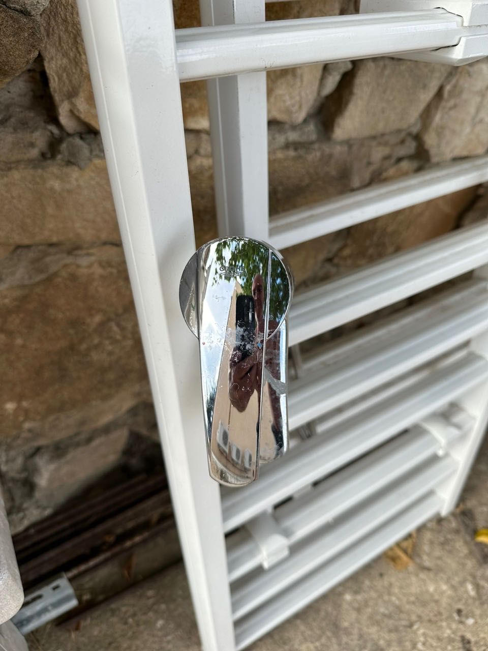 Смесител Grohe и смесител за баня Roca