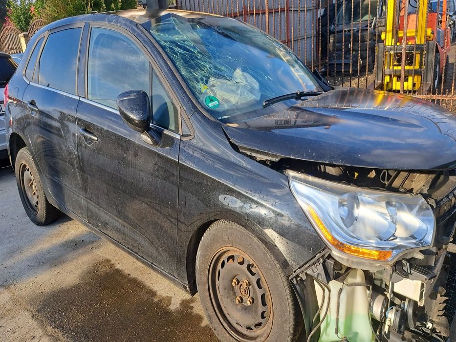 Dezmembram Citroen C4 2014 1.6b