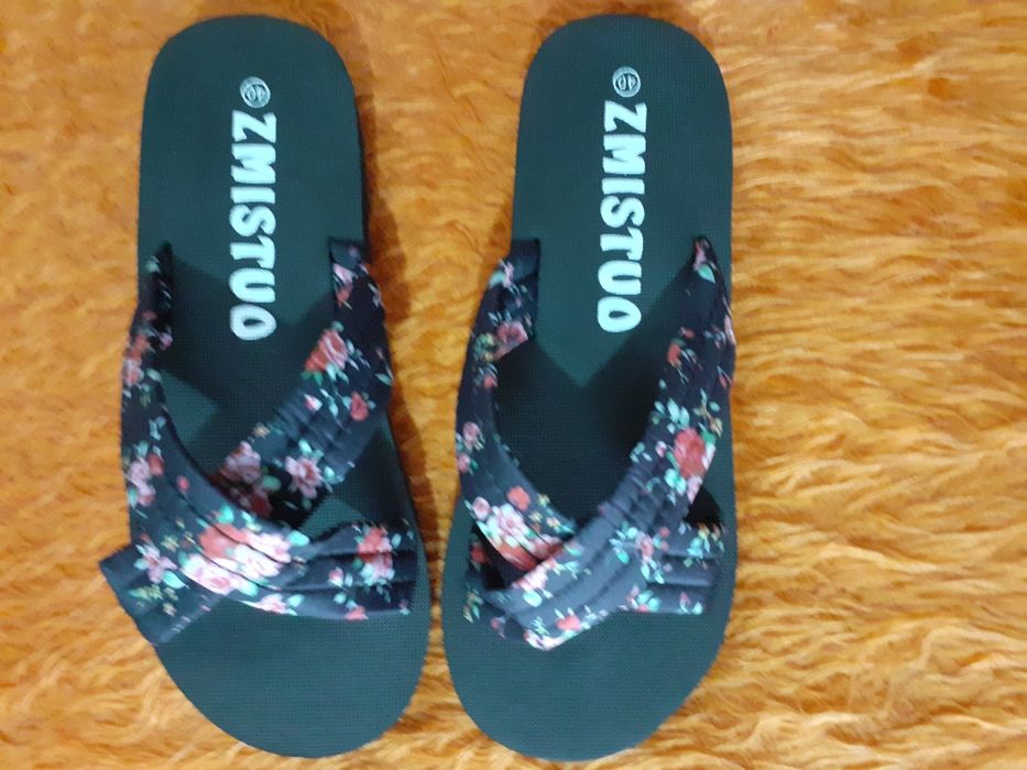 Дамски чехли летни.