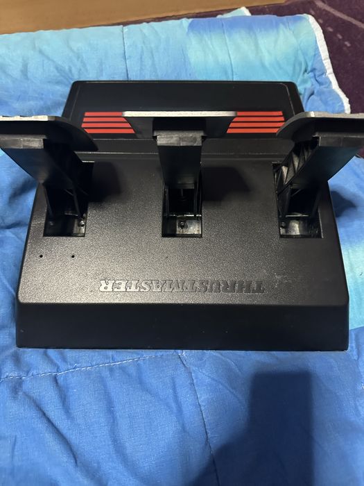 Thrustmaster T300 rs-gt + shifter th8s