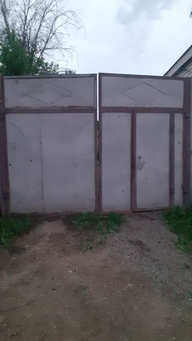 Продам ворота можно на гараж