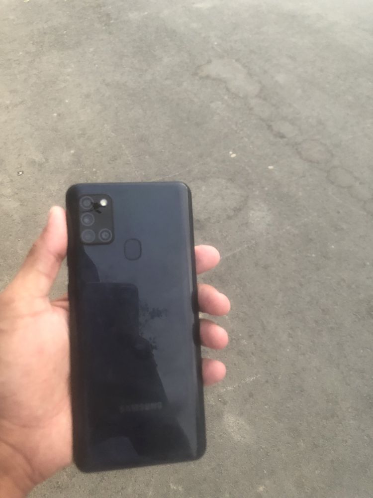 Iphone 8+ sotiladi obmen yu    A 21 s sotiladi obmen yu