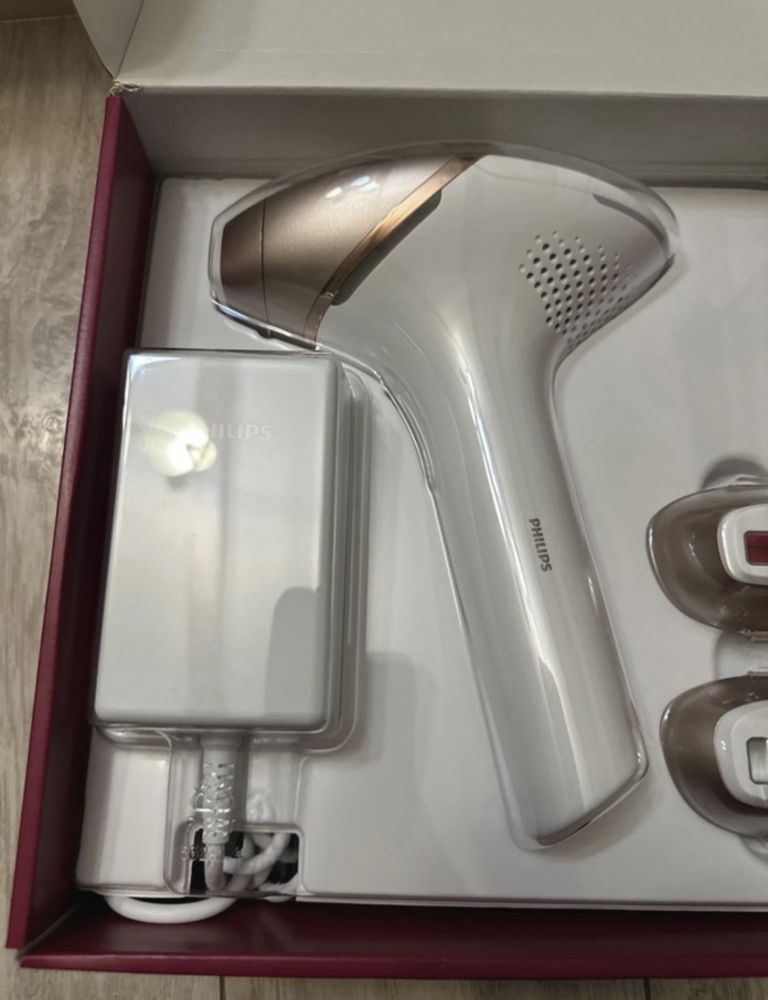 Epilator Philips Lumea IPL 9000
