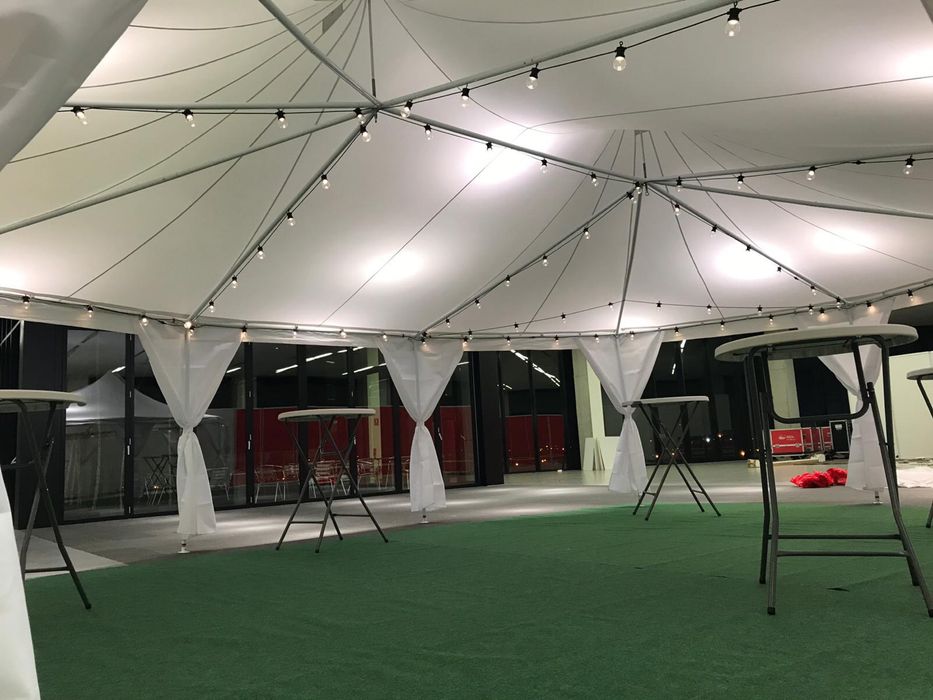 Cort octogonal in stare buna