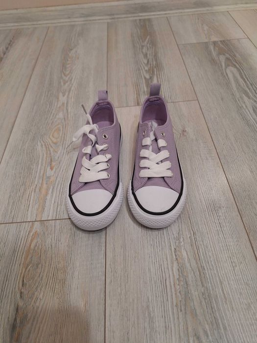 Лот обувки за момиче