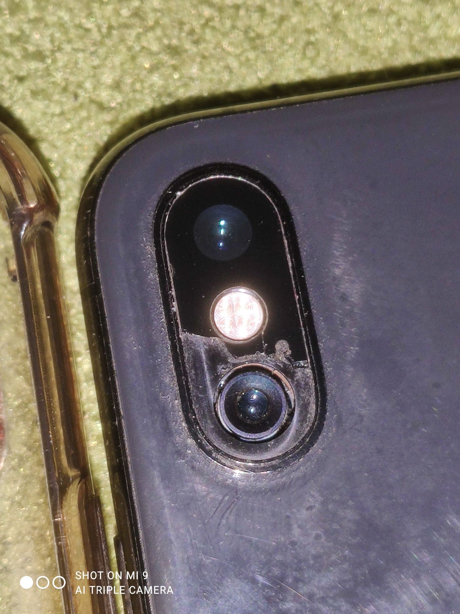 Продам iPhone XS