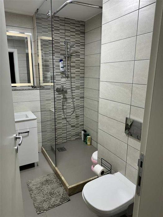 Дава се под наем Двустаен апартамент в Бургас, Изгрев - 58 кв.м за 204 € - Снимка #3