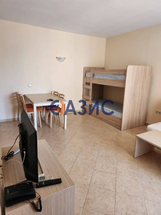 Продава се Двустаен апартамент в к.к. Слънчев бряг - 65 кв.м за 1124 €/кв.м - Снимка #14