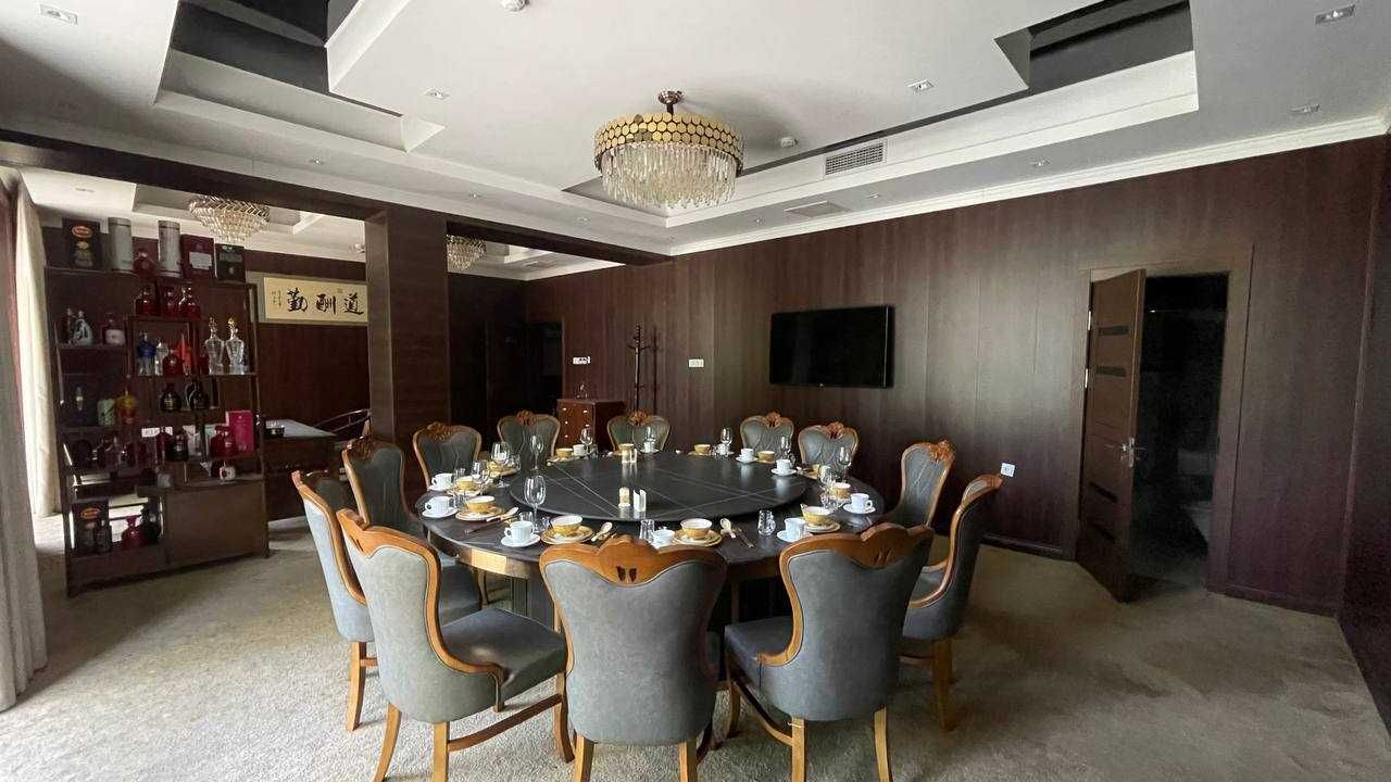Сдам здание 1280м2 вдоль дороги Госпитальный Мирабад Avenue, Ойбек RR