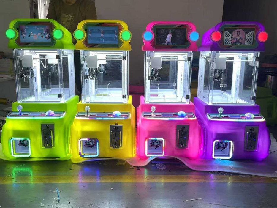 Мини кран за плюшени играчки с LED дисплей – модел „Robot“ | NOVA HOLD