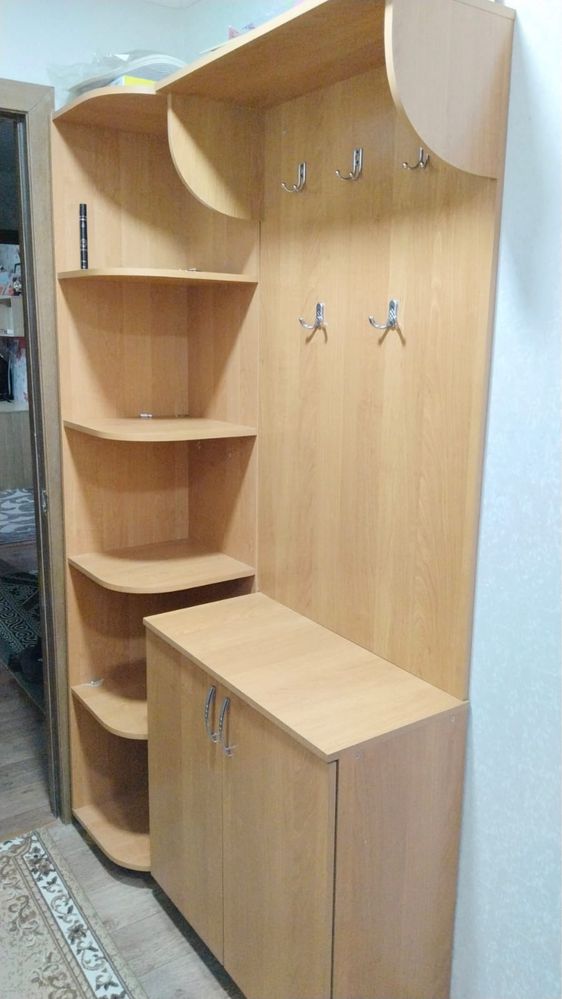 Продам прихожий! Находится в Майкудуке