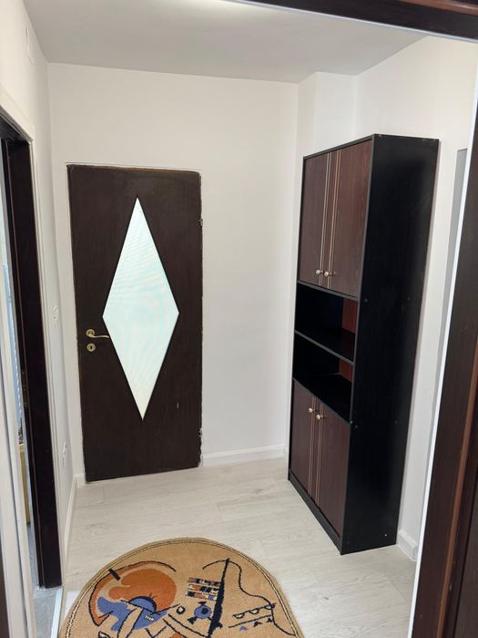 Închiriez apartament 2 camere