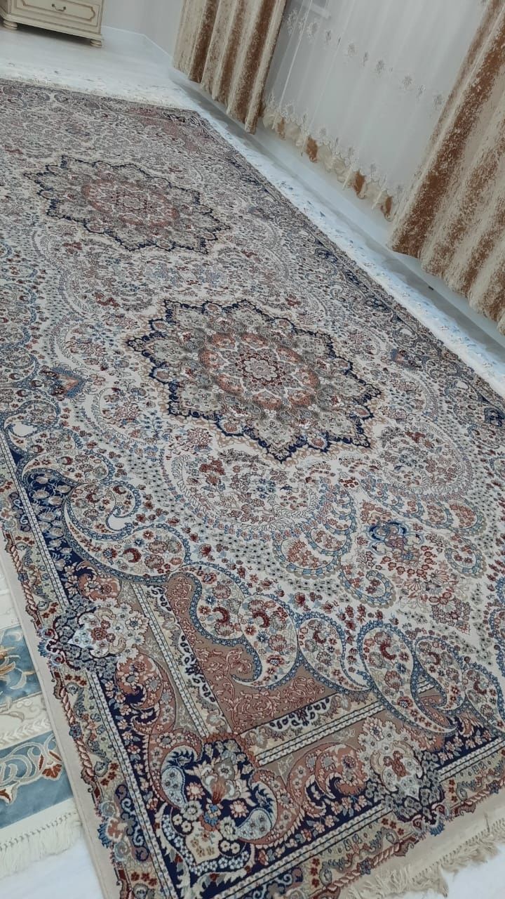 Продам иранский ковёр 2.5х5метр