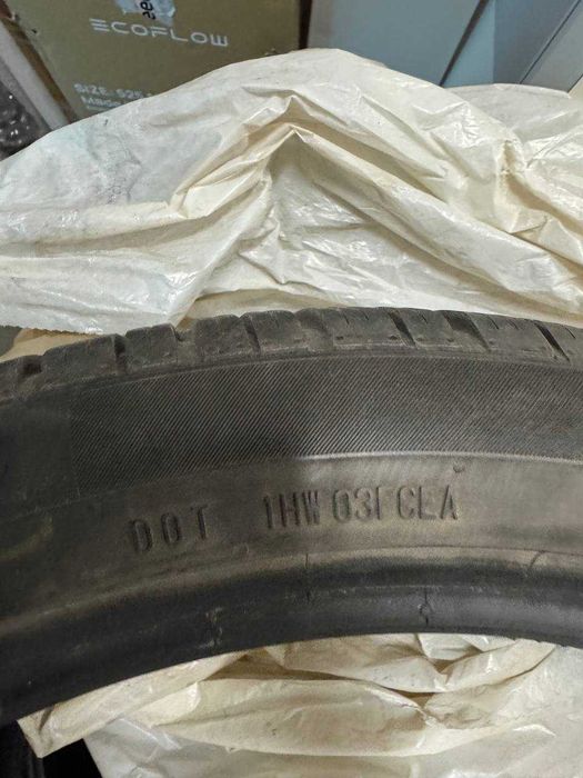 Спешно!Зимни гуми CONTINENTAL 275/35 R20 W XL и 245/40
300 лв. за брой