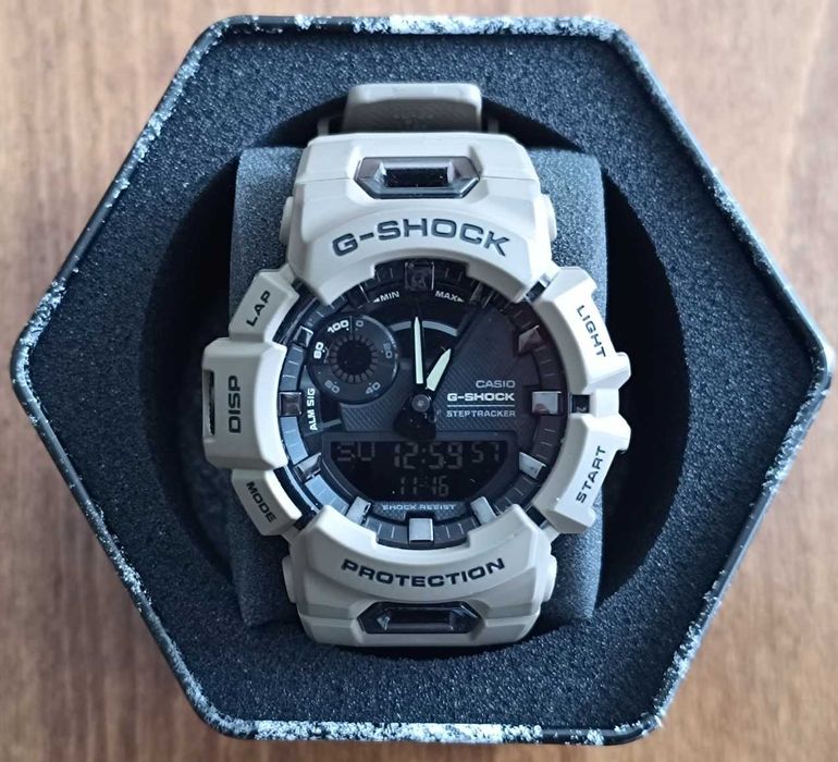 Часовник Casio G-SHOCK