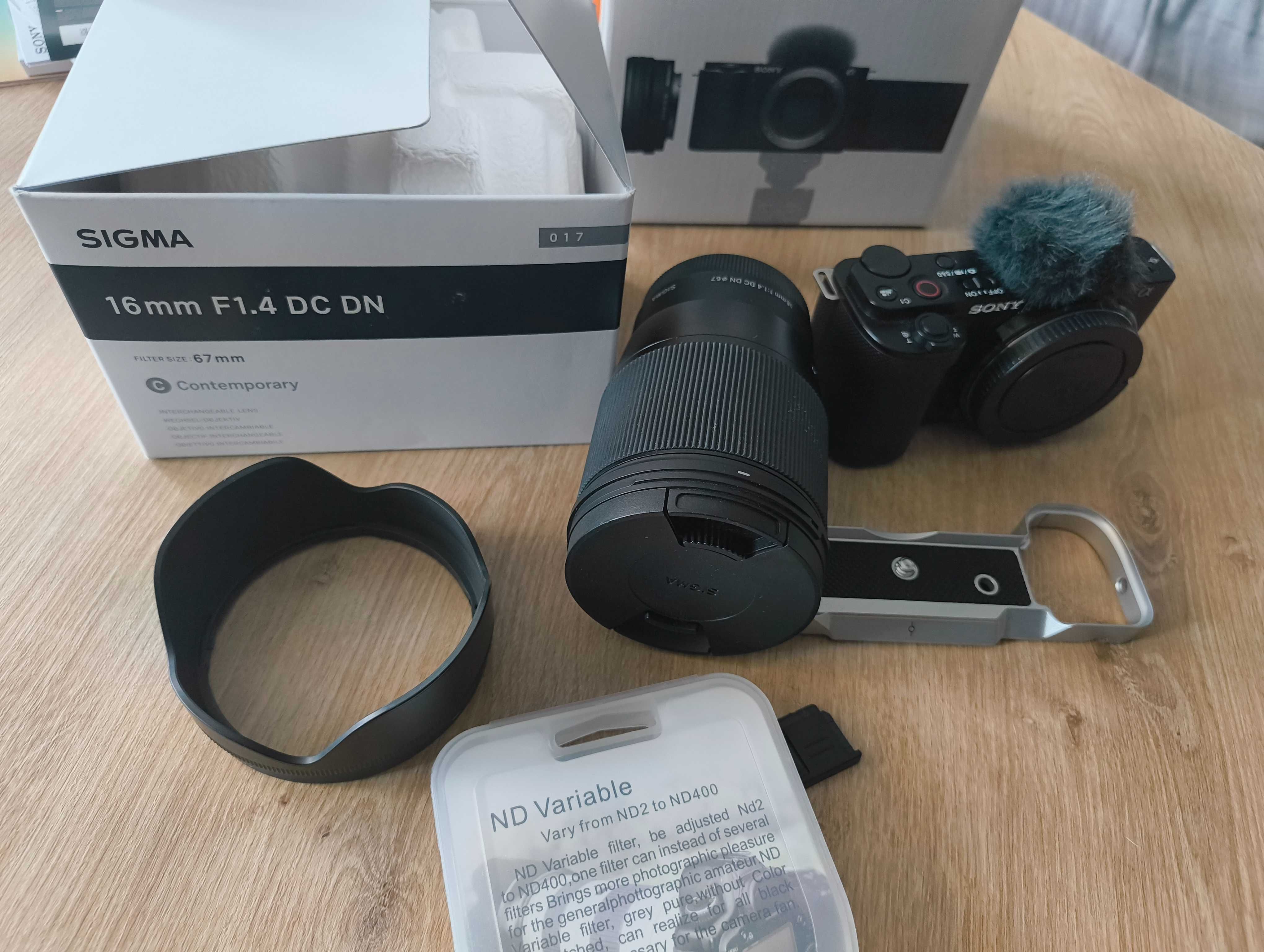 Sony ZV-E10 + Sigma 16mm F/1.4