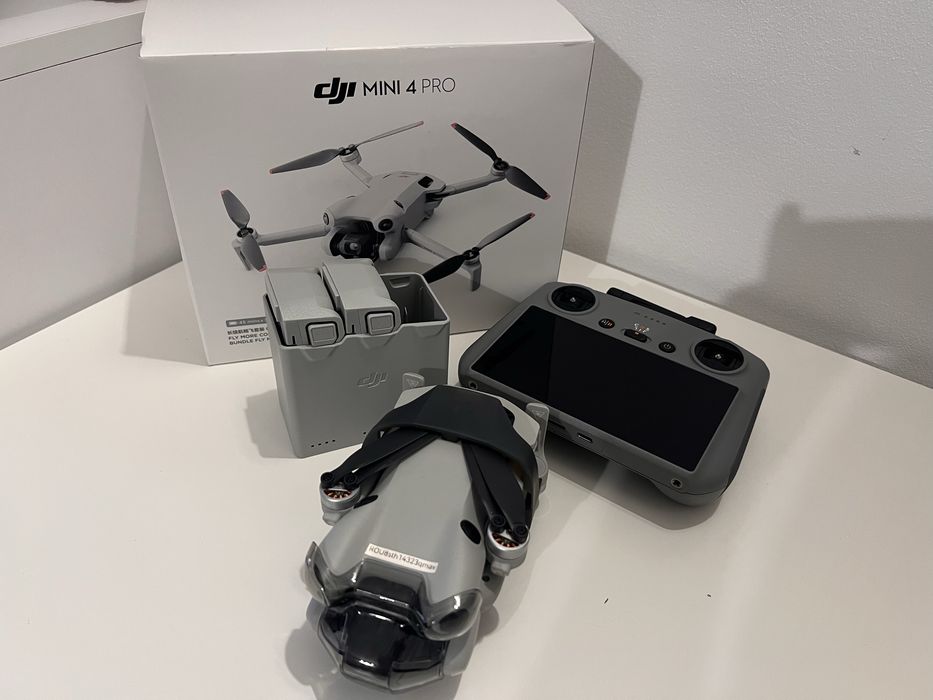 Dji mini 4 pro fly more combo PLUS