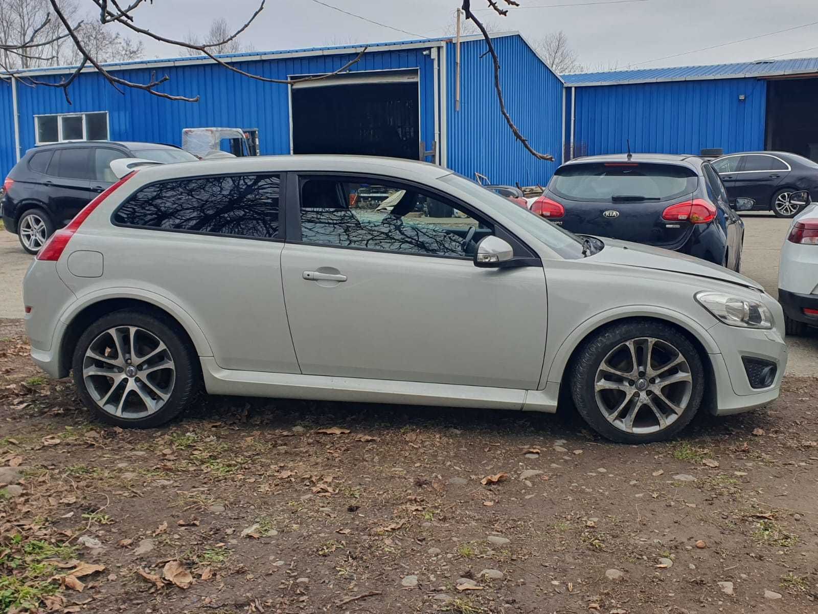 Dezmembrez Volvo C30 R-Design 2.0 D 2010