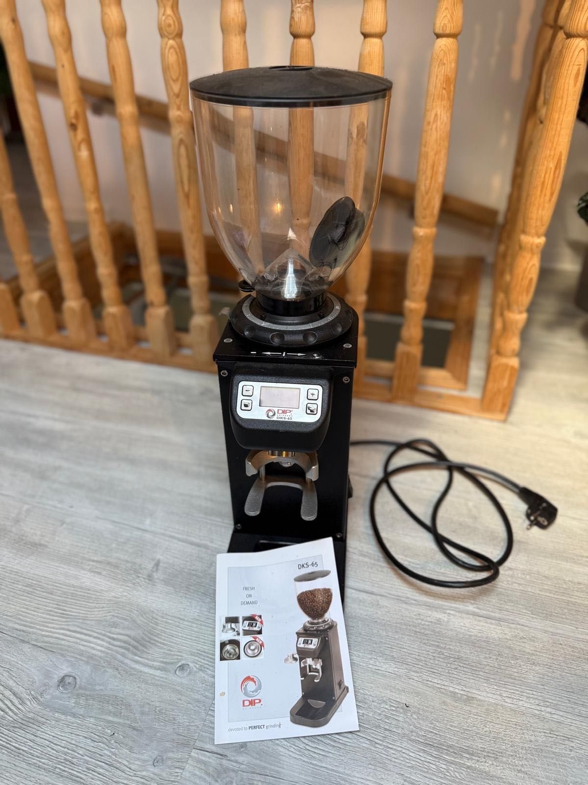 Râșniță profesională cafea DIP DKS-65 — stare perfectă
