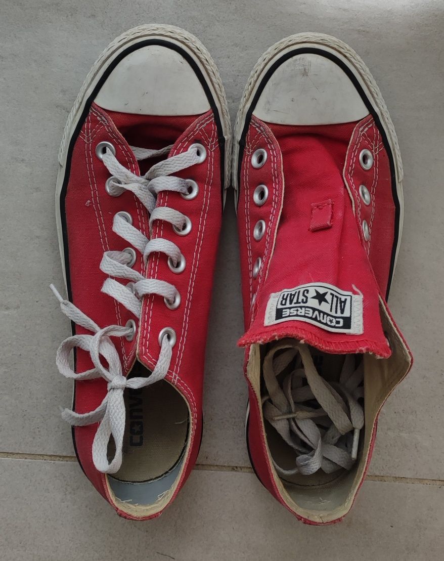 Converse roșii mărimea 38