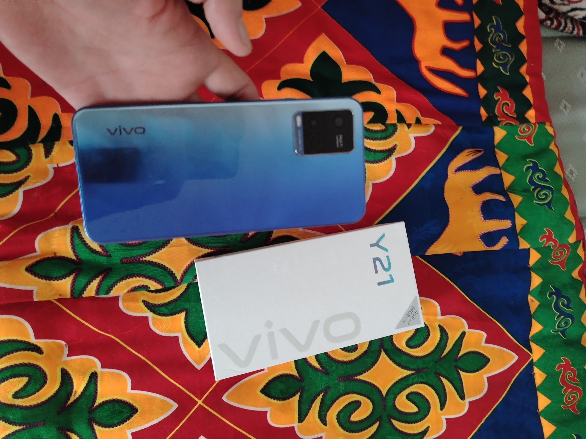 Продам смартфон vivo y21 в идеальном состоянии