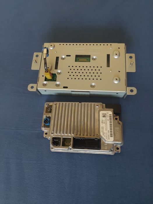 Rama Kuga 2016-2019 C-max 2/Grand butoane in stare ft buna pt. Sync2/3