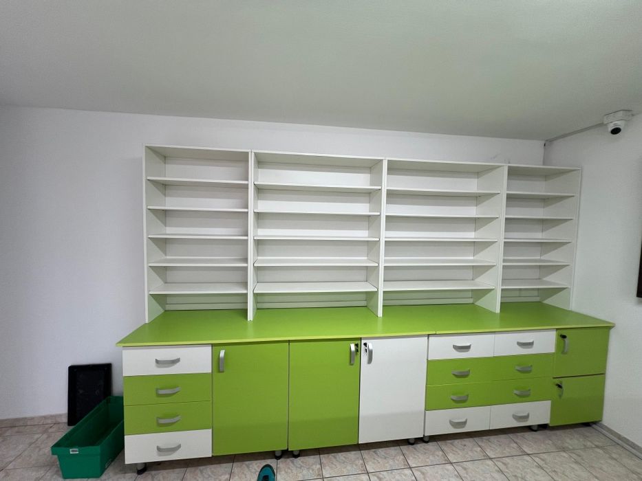 Mobilier farmacie