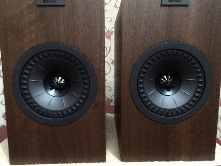 Boxe de raft Kef Q150