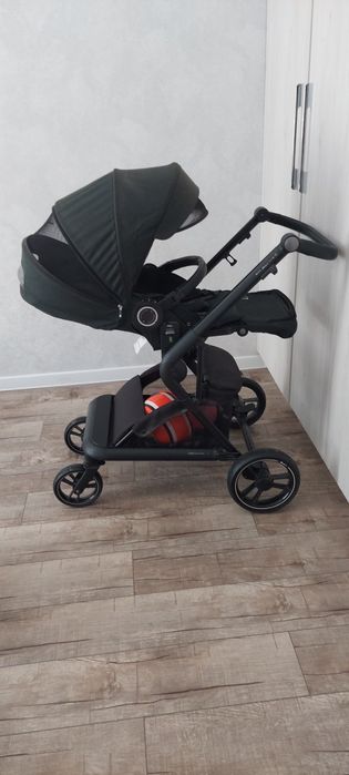 Коляска детская от 0 до 4х лет