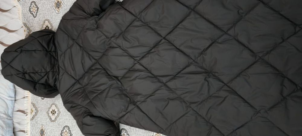 Продам женскую зимнюю куртку