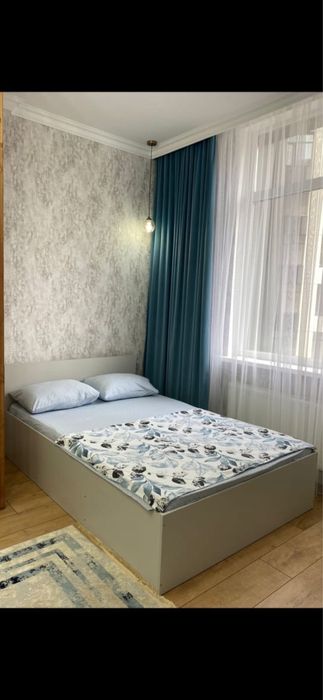Продам Кровать 140*200 с матрасом состояние отличное