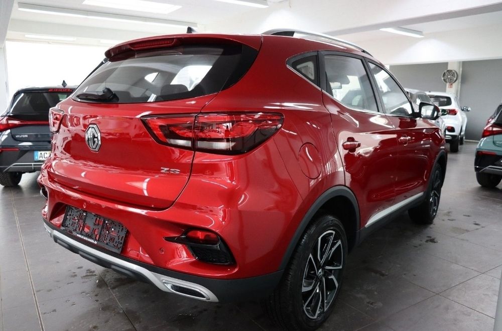 MG ZS 1.0 T-GDi 6MT 111CP Exclusive Hexton Orange, Panorama