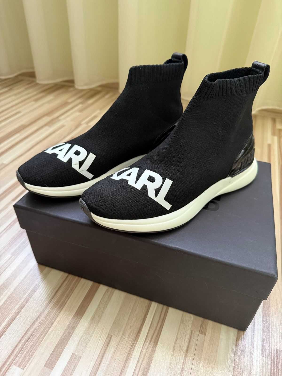 Karl Lagerfeld сникърси
