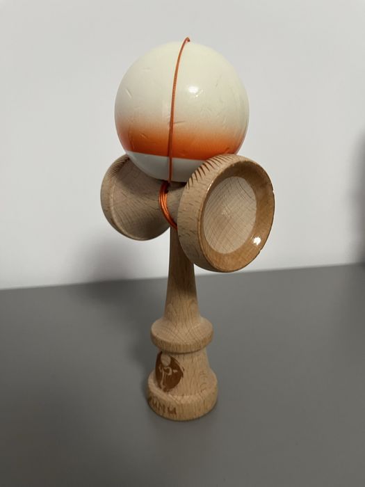 Vand kendama Yummy noua