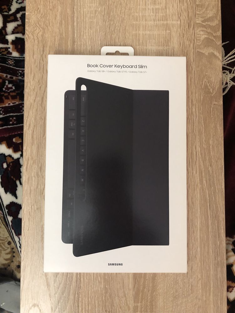 Оригинальный Чехол - клавиатура на Galaxy Tab S8+, S7+, S7 FE