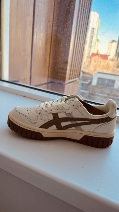 Новые Кеды ASICS р39 стильные. Без торга