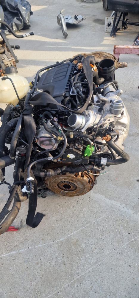 Motor biturbo opel vivaro 2019 1.6 cdti 2019 renault trafic mercedes