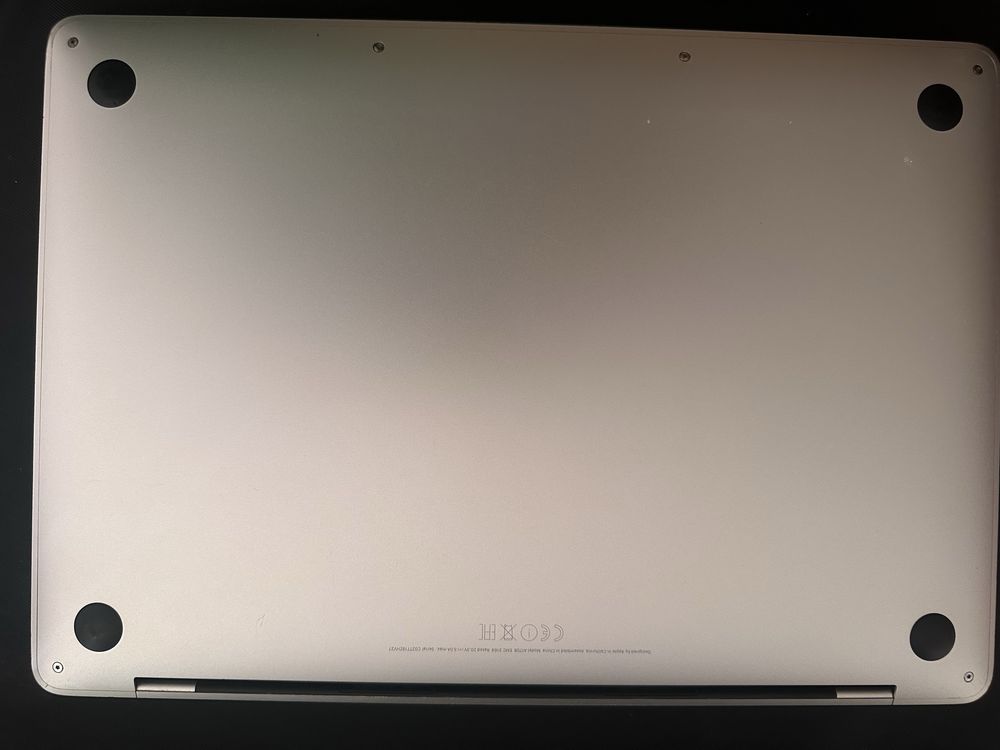 MacBook Pro (13-инчов, 2017 г., два Thunderbolt 3 порта) 128gb