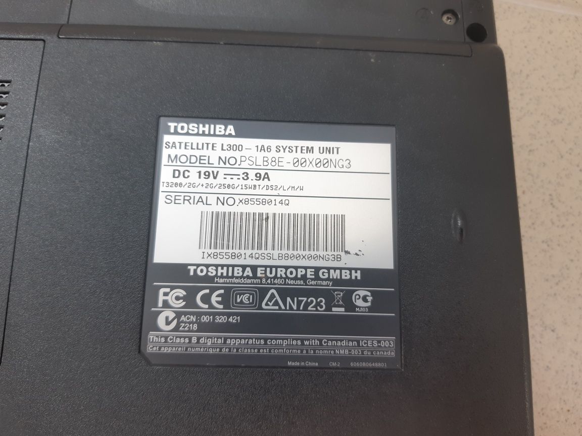 Лаптоп Toshiba Satellite L300